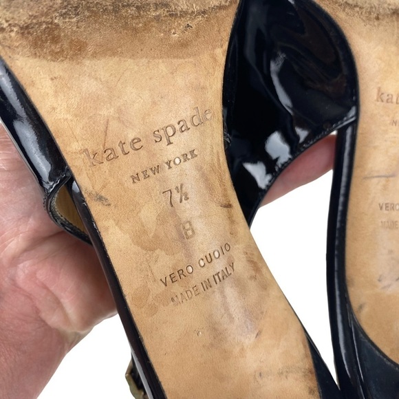 Kate Spade Black Sling Back Heels Gold Bow Made in Italy Size 7.5 Patent Leather - Picture 7 of 11